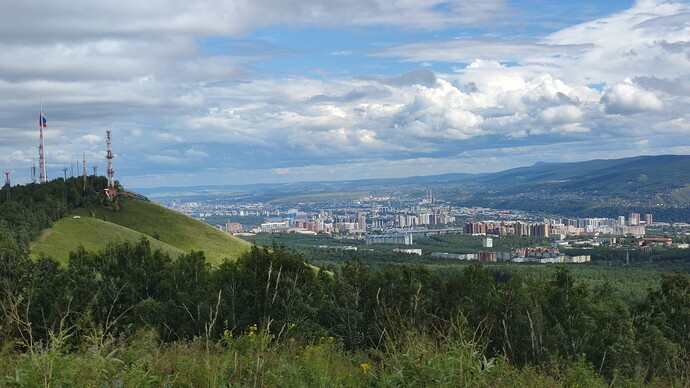 Вид на Красноярск со Второй сопки.