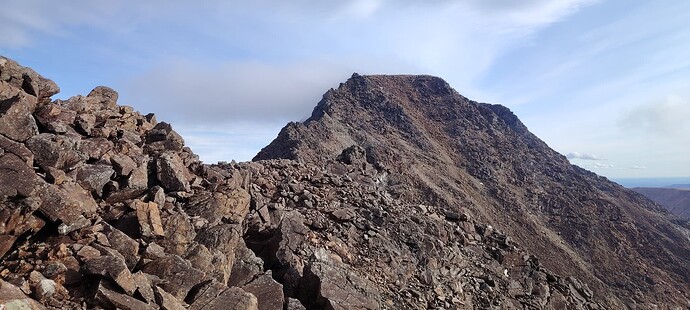 Гребень восхождения от первого жандарма