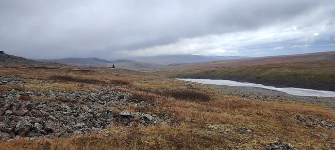 Седловина перевала Аркаматалоу Северный