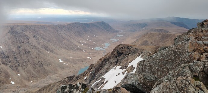 Долина ручья Лек-Хойла на юг