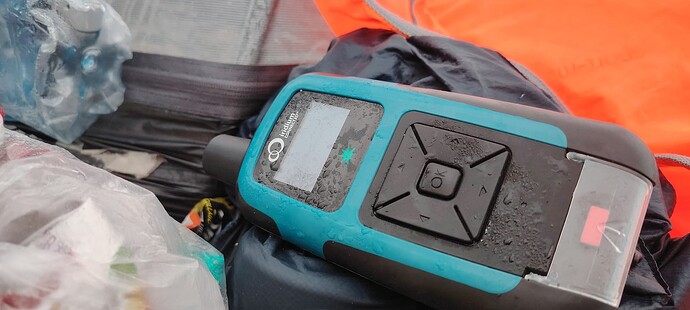 Типичная влажность с лужами по углам. А трекер позже мне поможет