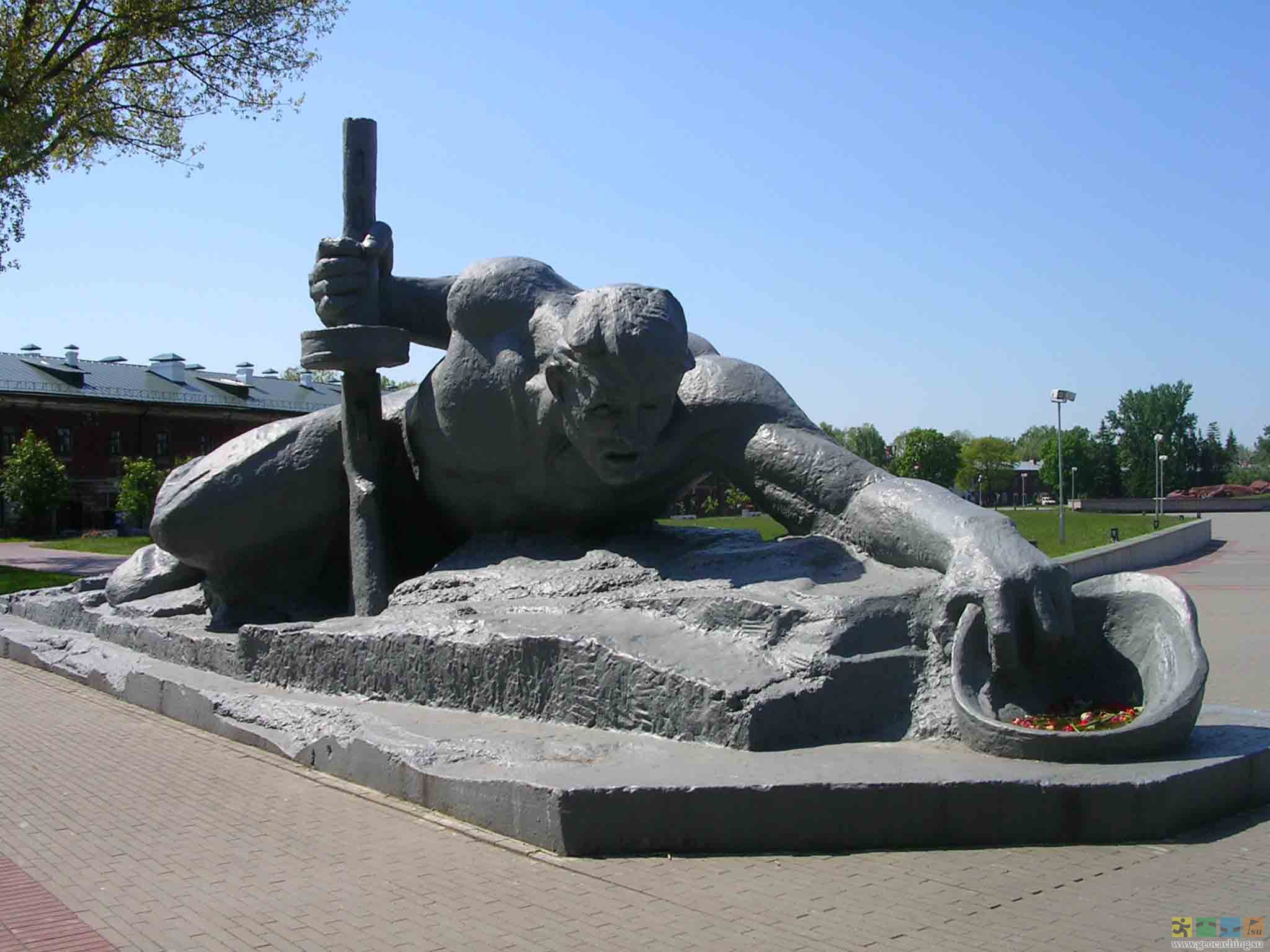 Памятник жажда в брестской крепости