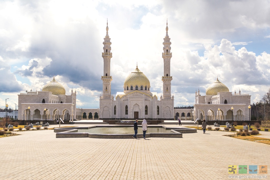 Расписание белой мечети. Астраханская мечеть. Белая мечеть Астрахань. АК мечеть Астрахань. Ногайская мечеть Астрахань.