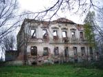 ...руины барского дома