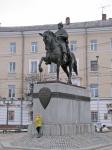 2 Памятник Михаилу Тверскому 