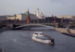Вид с моста на Кремль
