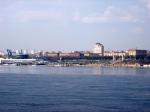 Вид с  набережной на волгоградский Речпорт