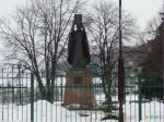 Памятник святителю Гурию Казанскому на территории монастыря