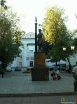 Памятник Пушкину у Культурного комплекса.
