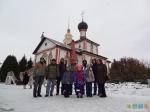  Команда в сборе на фоне Храм Троицы Живоначальной Свято-Троицкого Новоголутвина монастыря