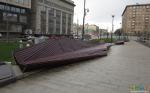 09.05.2017 памятника ещё нет, есть стилизованные скамейки