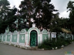 Рядом - церковь