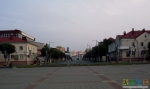 Улица Мира, на которую смотрит Ленин. На ней как раз гост. &quot;Орша&quot;