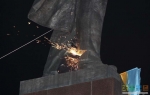 Снос памятника Ленину в Харькове в 2014 г. Варварство!