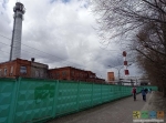 Фабрика за забором, со стороны Борисоглебского пруда