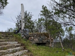 Памятник погибшим во времена Великой отечественной войны и дот