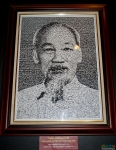 Портрет Хо Ши Мина из его фотографий на фабрике шёлка в Далате