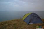 палатка на берегу Цимлянского водохранилища