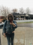 Отражение паровоза в окне ТЦ «Паровоз»