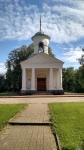 Церковь на территории парка. 