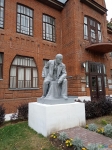 Краеведческий музей с копией Ленина, который у нас за Юрием Долгоруким стоит