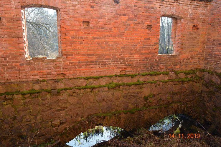 Без подписи