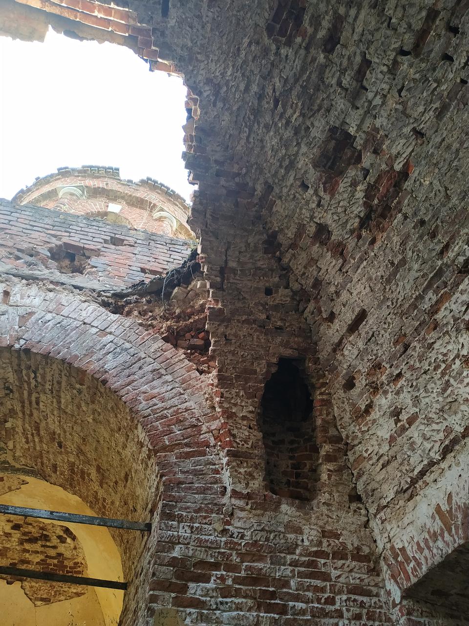 Без подписи