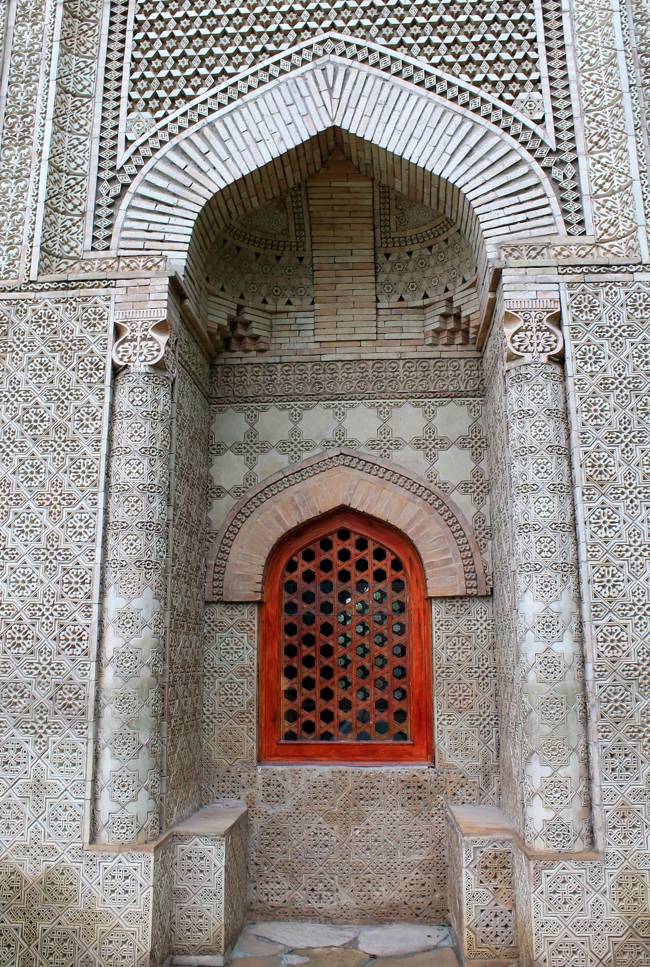 Мавзолей Айша-Биби