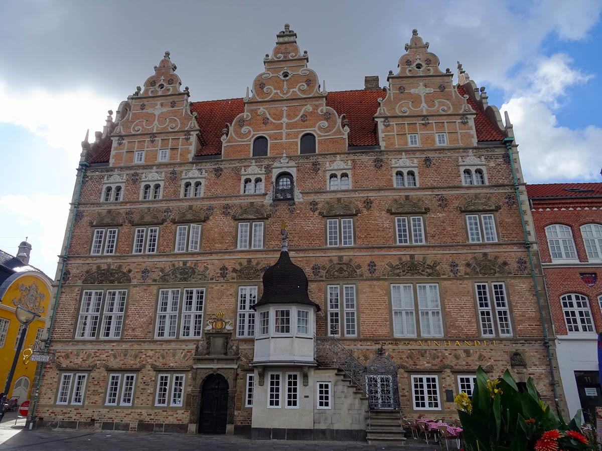 Без подписи