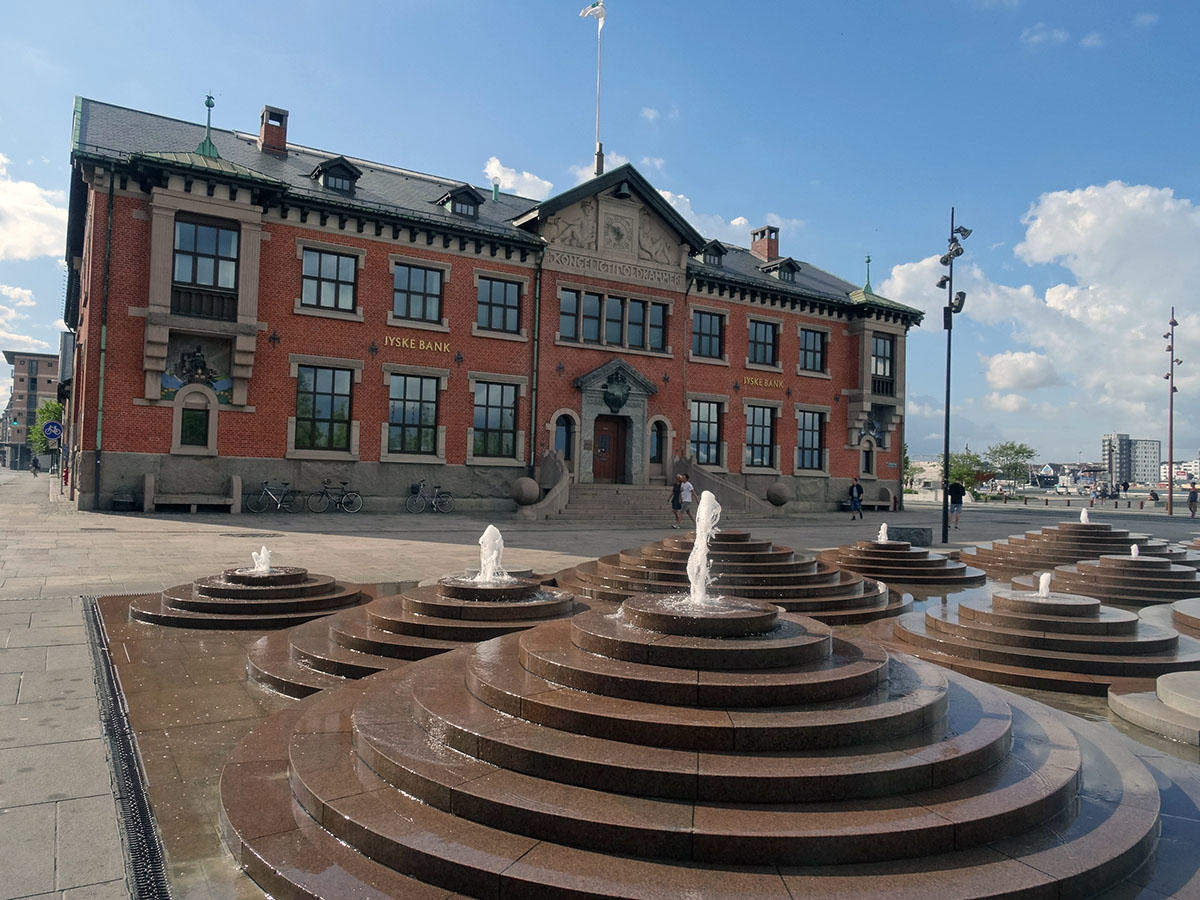 Без подписи