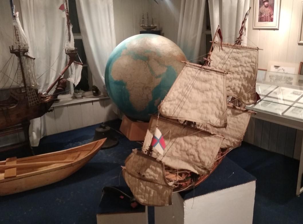 Без подписи