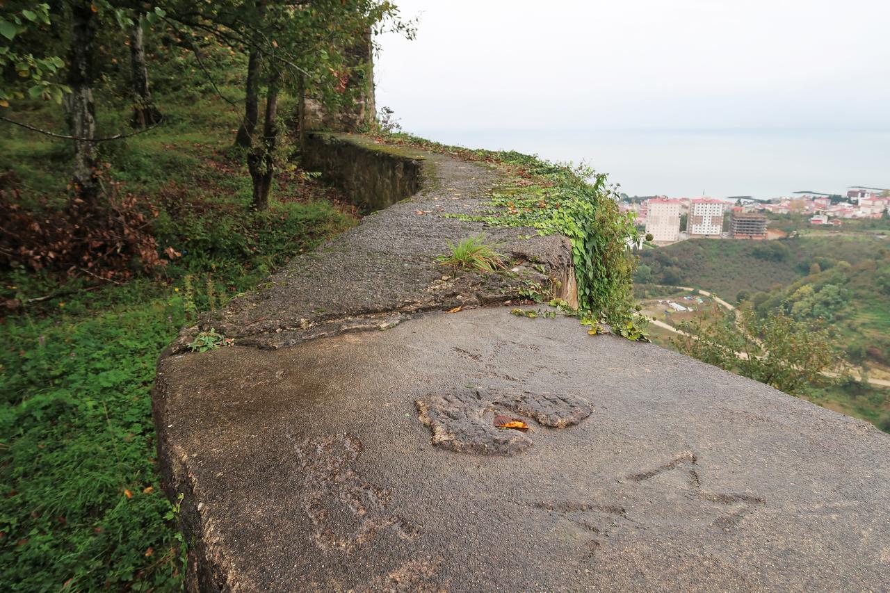 Без подписи