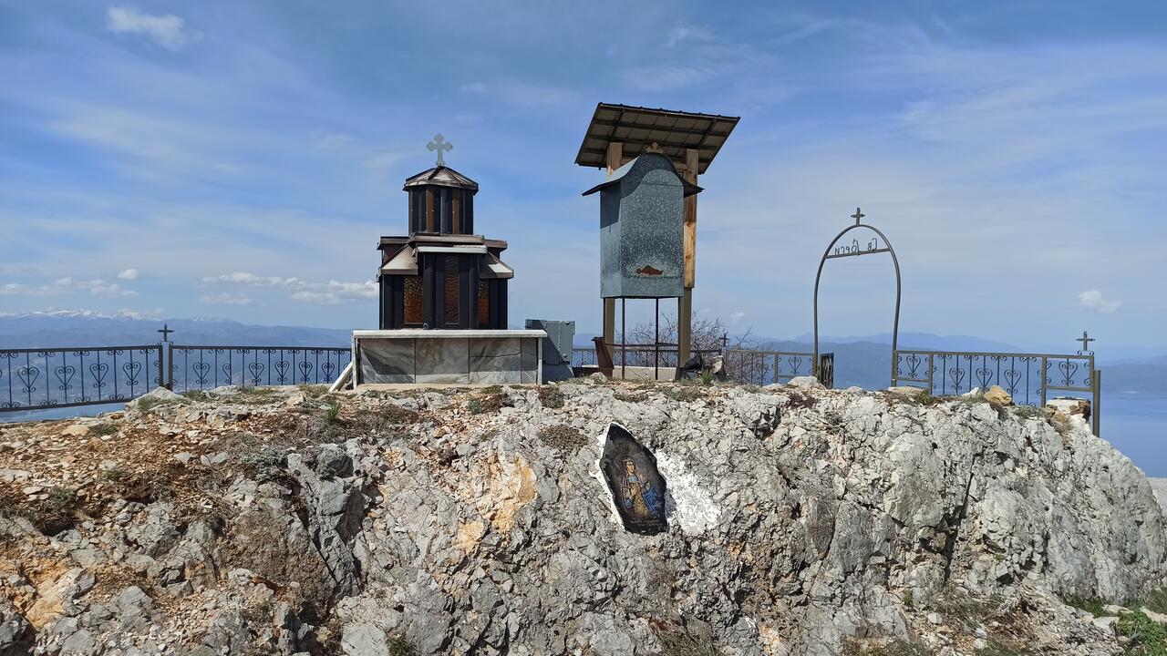 Храм без крыши