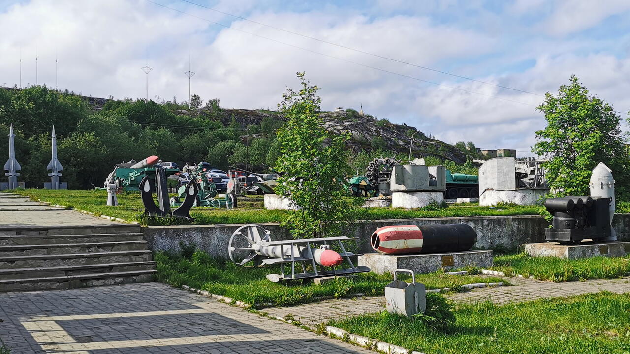 Без подписи