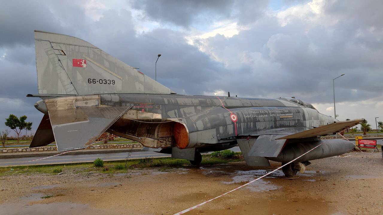 Без подписи