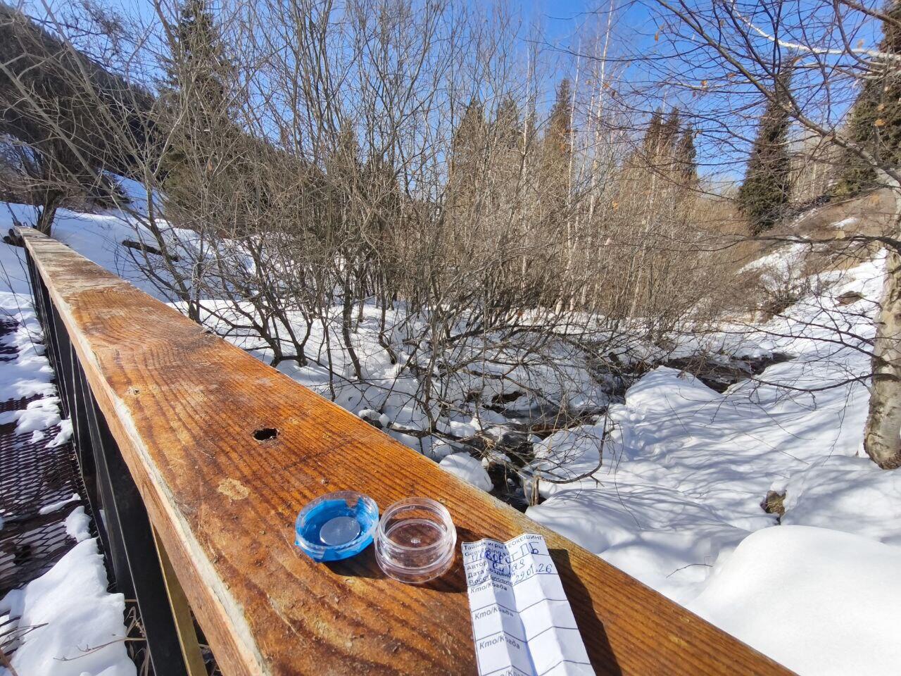 Без подписи