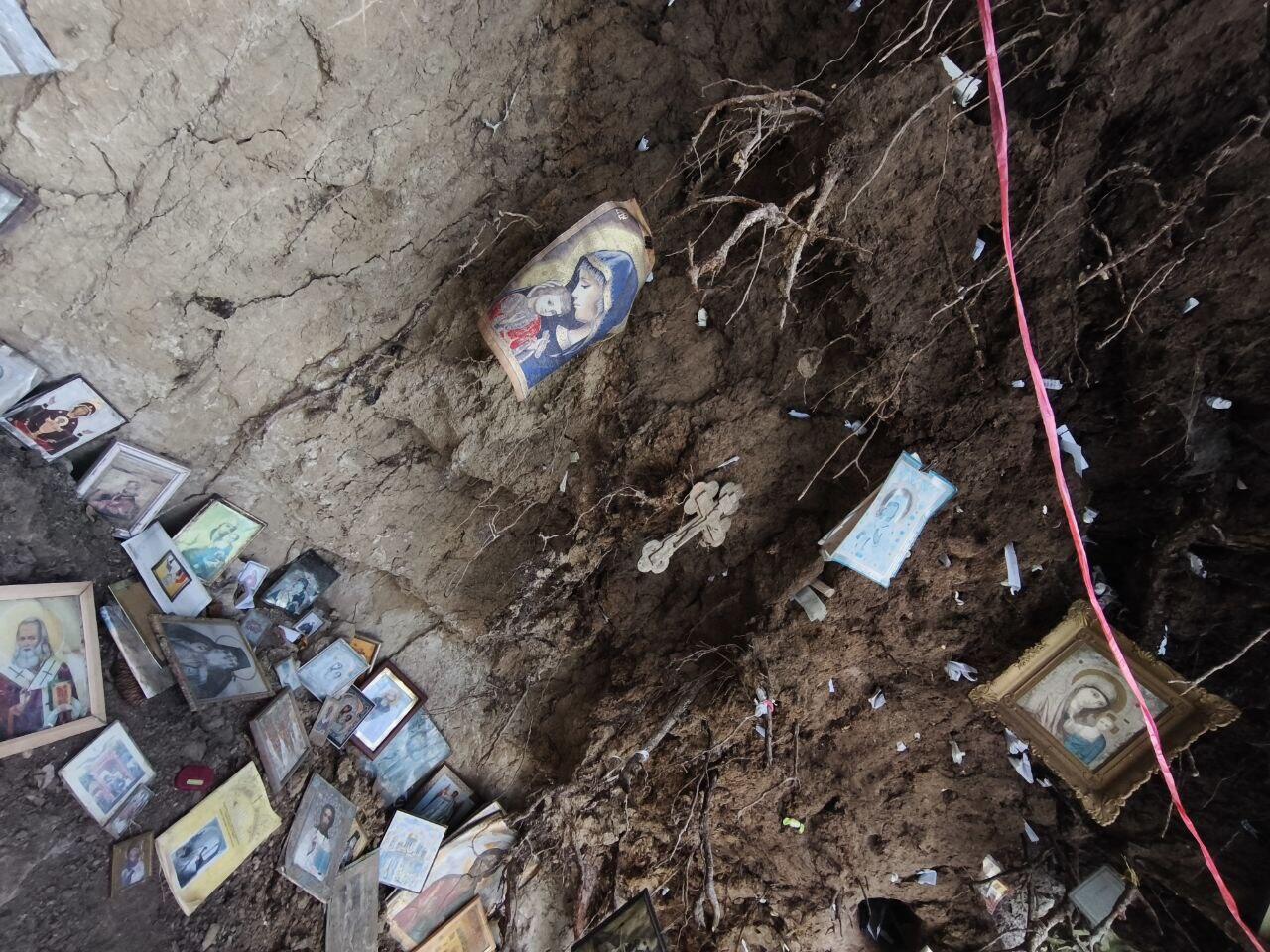 Без подписи