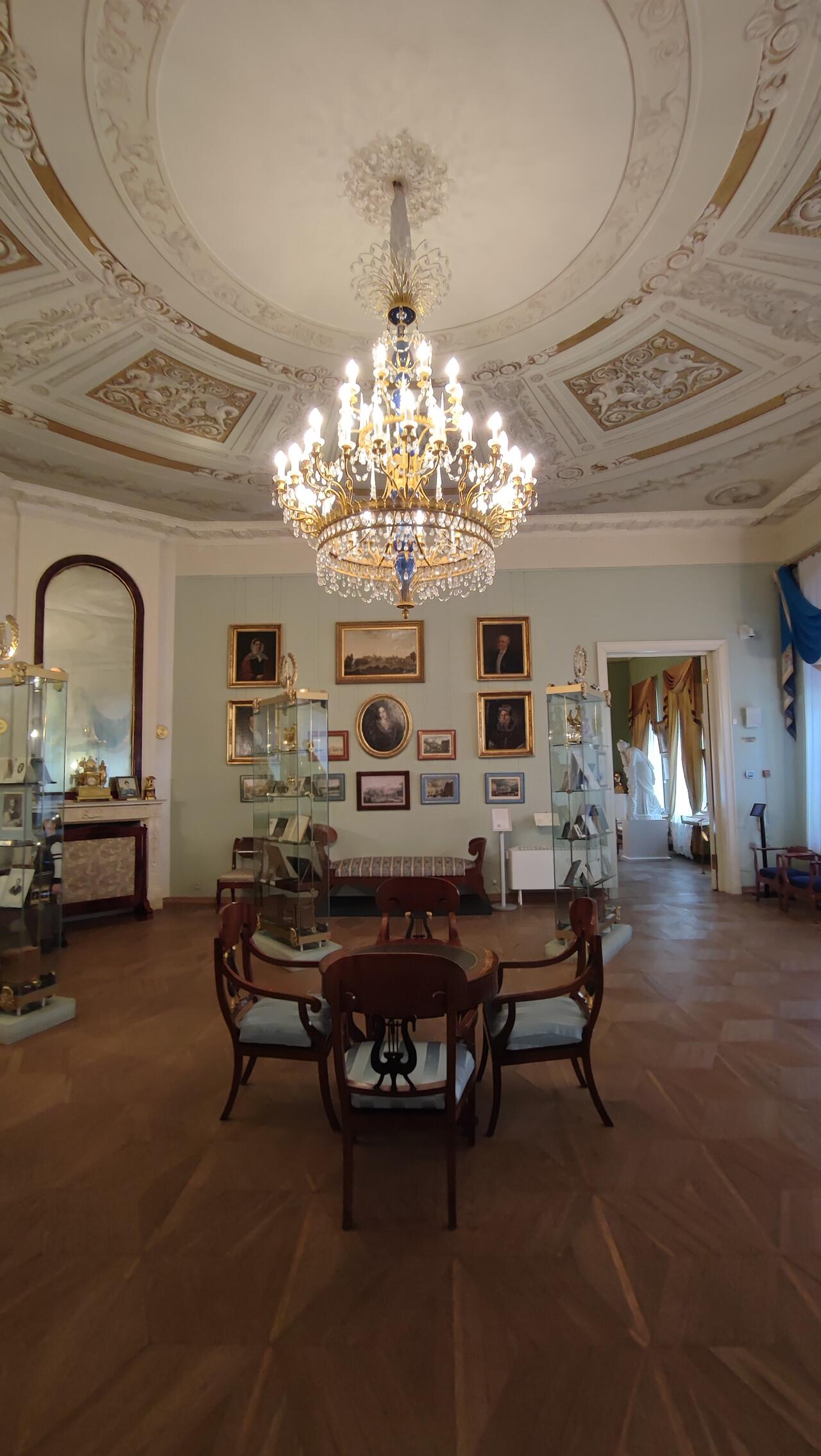 Онегинский зал