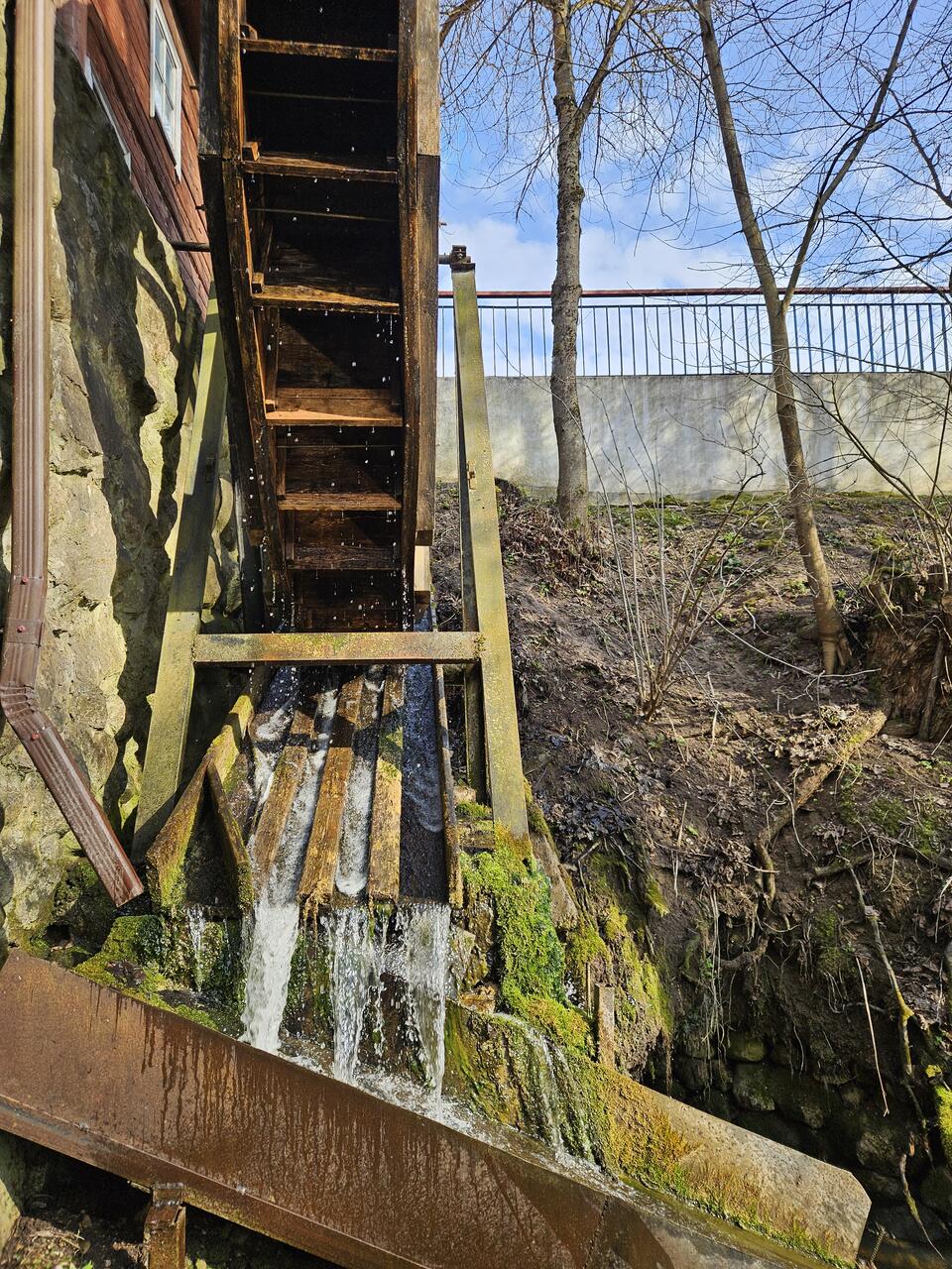 Без подписи