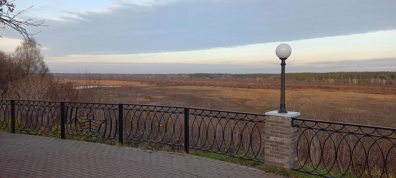 осень на набережной