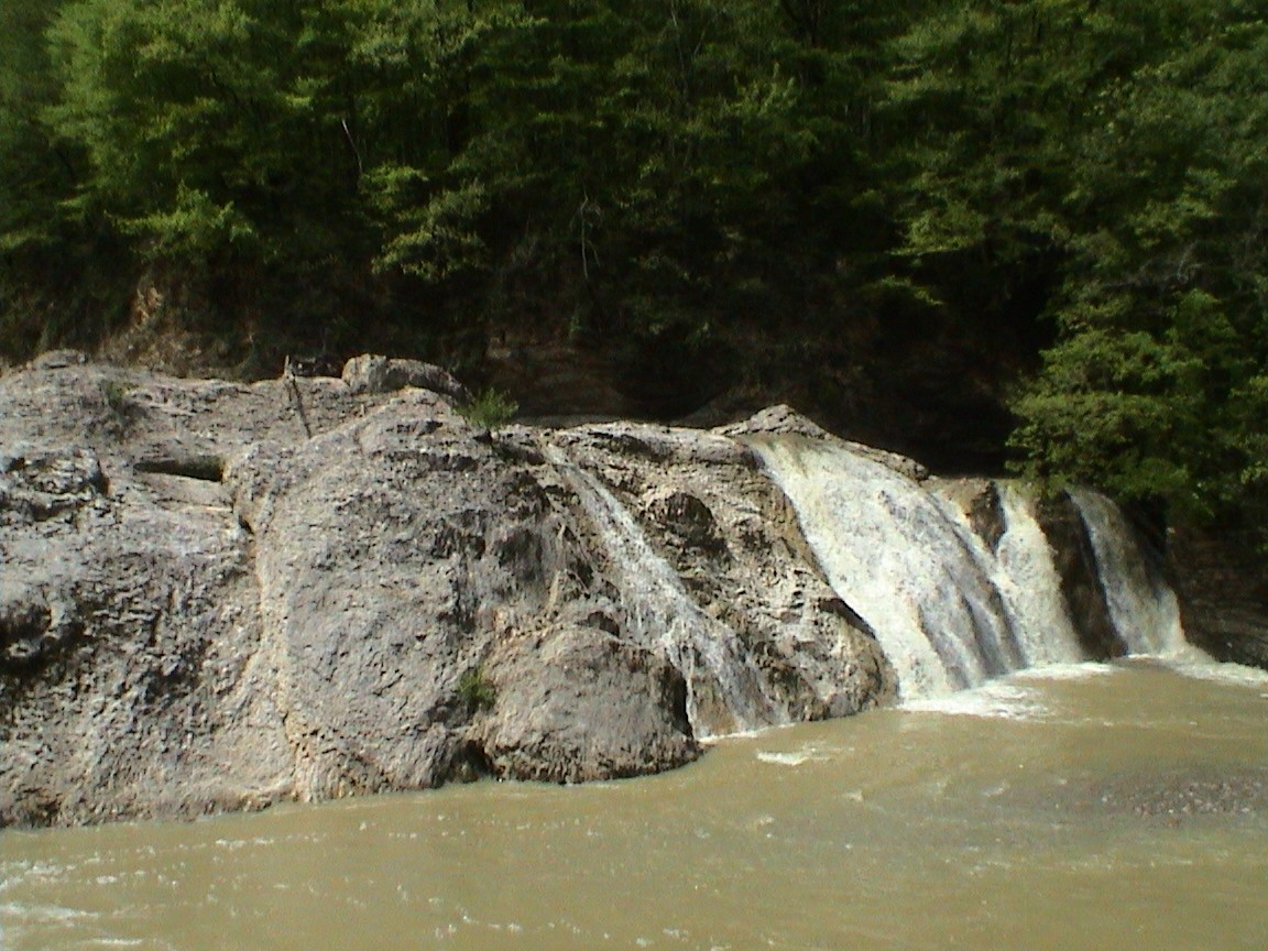 Водопады саратовской