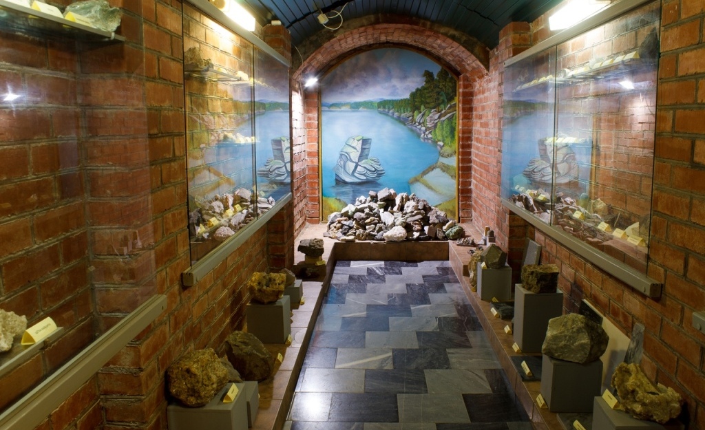 Без подписи