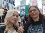 Зачетное фото на фоне бегущего человечка