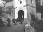 Ворота Барятинского, фото 1930-31 годов. Фотограф Р. Фатуев 