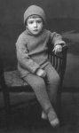 В детстве, 1926 год