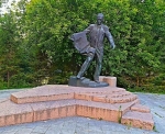 Памятник Каро Алабяну