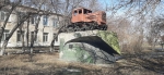 Трактор-памятник