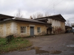 Каменный флигель